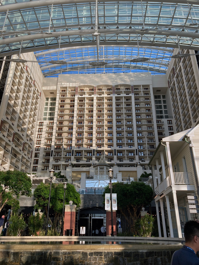 ホテルアトリウム